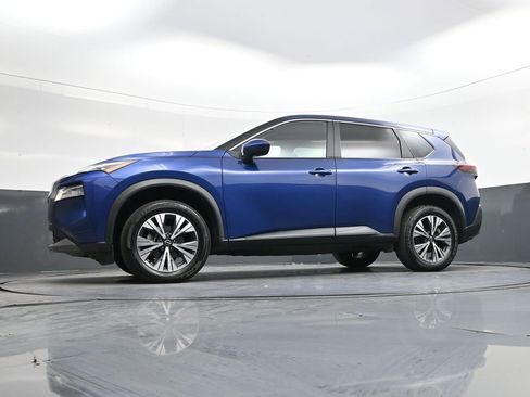 Used 2023 Nissan Rogue SV image 40