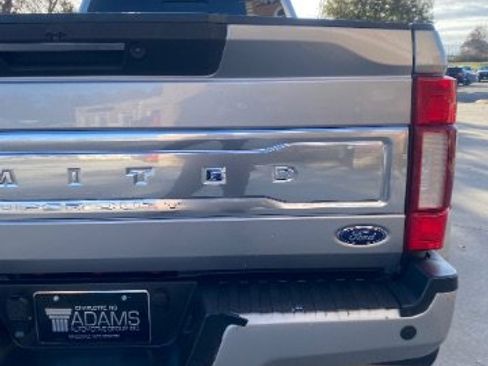 Used 2020 Ford F450 Limited image 12