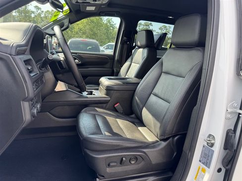 Used 2021 Chevrolet Tahoe Z71 w/ Rear Media and Nav Package AWD/4WD image 17
