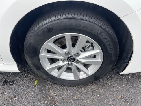 Used 2025 Toyota Camry LE FWD image 22