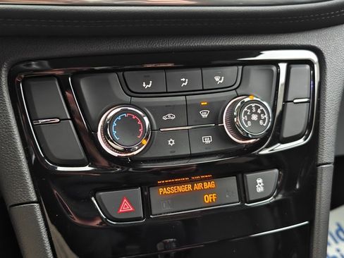 Certified 2022 Buick Encore Preferred w/ Safety Package image 28