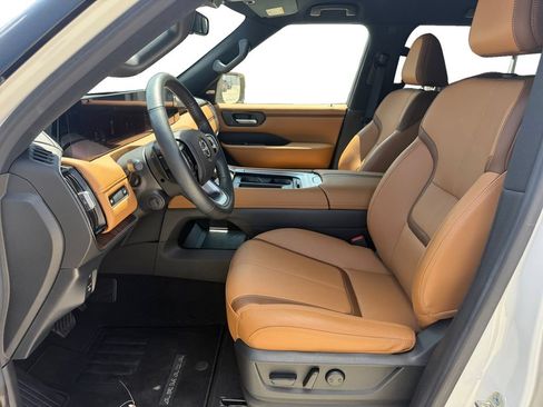 Used 2025 Nissan Armada SL w/ Captain's Chari Seat Package AWD/4WD image 10