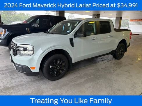 Used 2024 Ford Maverick Lariat w/ Black Appearance Package FWD image 1