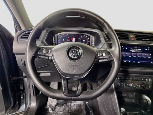 Used 2019 Volkswagen Tiguan SE FWD image 13