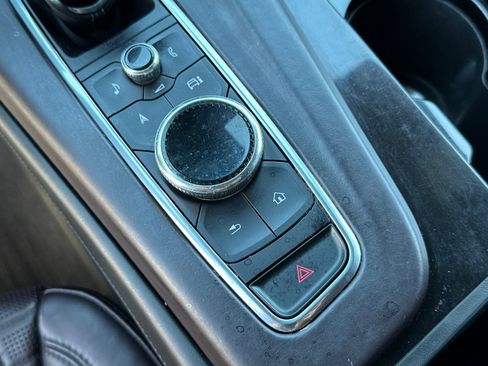 Certified 2022 Cadillac Escalade Sport Platinum w/ Heavy-Duty Trailer Package image 33