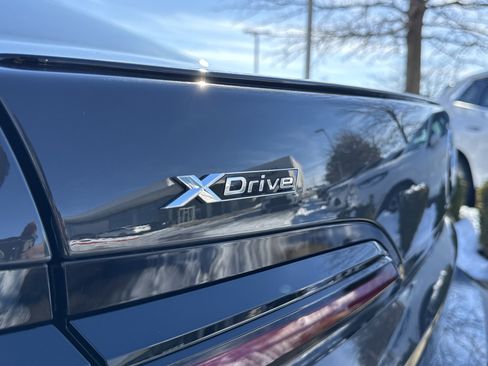 New 2026 BMW 750e xDrive w/ Luxury Rear Seating Package image 8