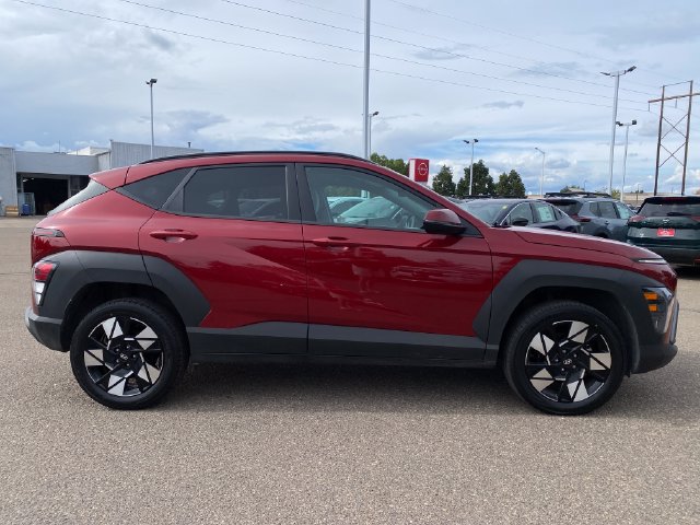 Used 2025 Hyundai Kona SEL AWD/4WD image 6