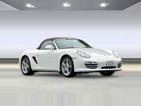 Used 2011 Porsche Boxster RWD image 6