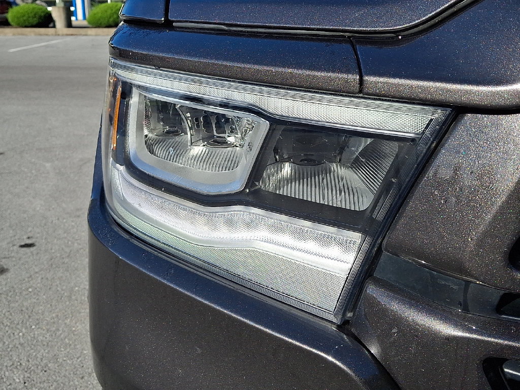 Used 2022 RAM 1500 Laramie w/ Sport Appearance Package AWD/4WD image 12