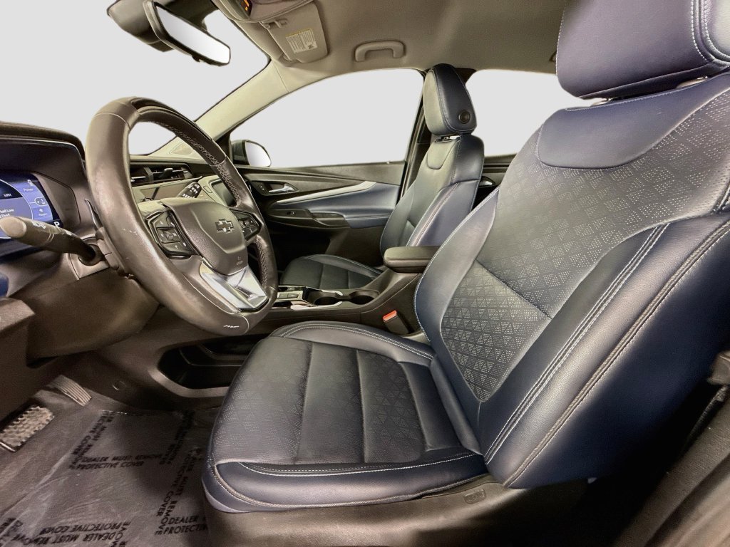 Used 2023 Chevrolet Bolt EUV Premier w/ Super Cruise Package FWD image 23