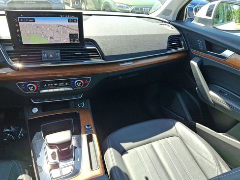 Certified 2023 Audi Q5 2.0T Premium Plus w/ Premium Plus Package AWD/4WD image 11