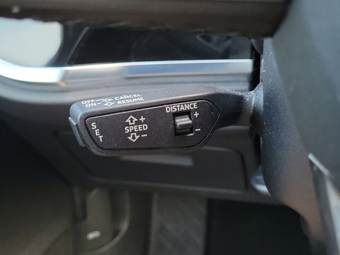 Used 2024 Audi Q3 2.0T Premium AWD/4WD image 25