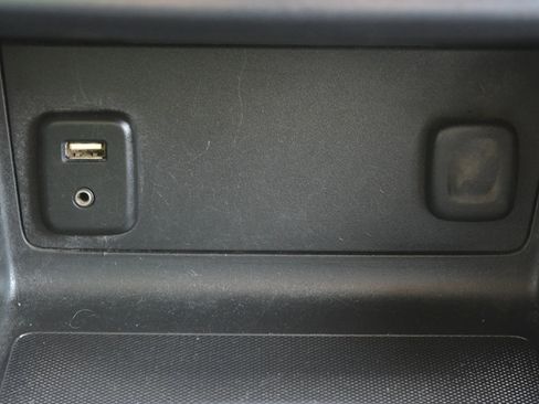 Used 2015 Chevrolet Colorado W/T w/ WT Convenience Package image 21