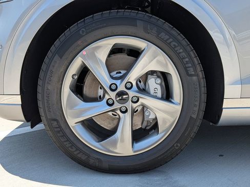 New 2026 Genesis GV70 2.5T Advanced AWD/4WD image 9