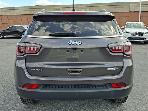 Used 2022 Jeep Compass Latitude w/ Convenience Group AWD/4WD image 5