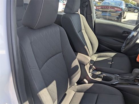 Certified 2025 Toyota Corolla LE image 33