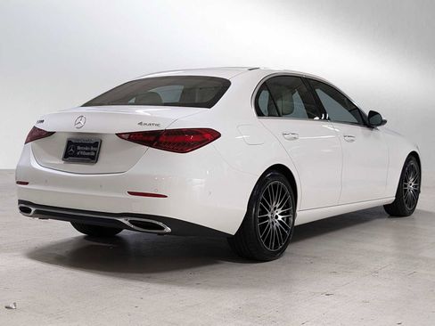 Used 2025 Mercedes-Benz C 300 4MATIC Sedan image 3
