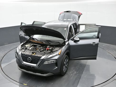 Used 2021 Nissan Rogue SV image 46