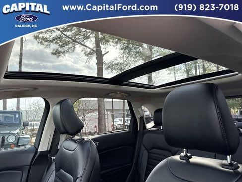 Used 2024 Ford Edge SEL w/ Convenience Package image 21