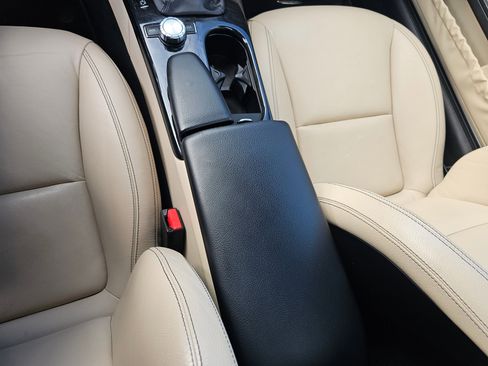 Used 2016 Mercedes-Benz SLK 350 image 22