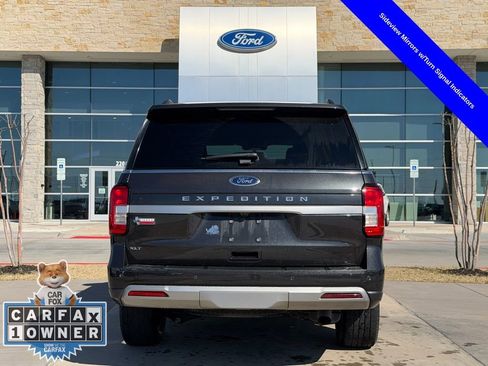 Used 2023 Ford Expedition XLT image 23