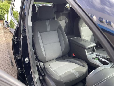 Used 2024 Chevrolet Blazer LT w/ Convenience Package FWD image 32