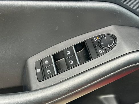 Used 2022 MAZDA MAZDA3 s image 13