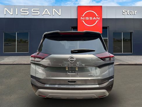 Used 2023 Nissan Rogue SV AWD/4WD image 5