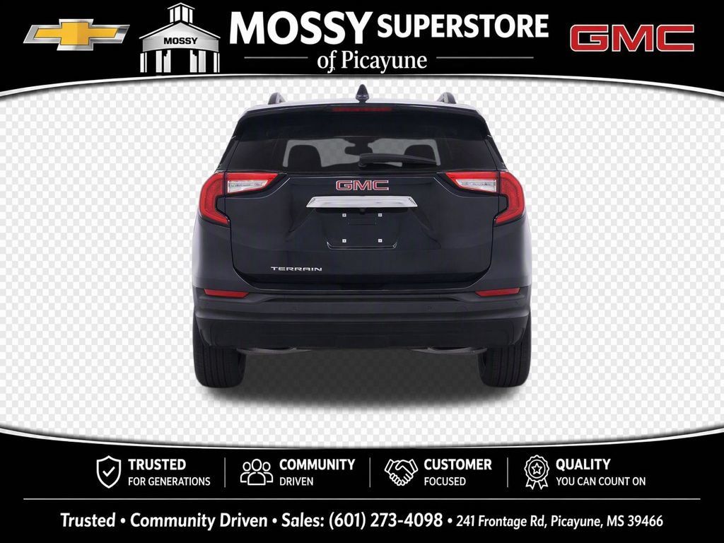 Used 2022 GMC Terrain SLE w/ Driver Convenience Package FWD image 9