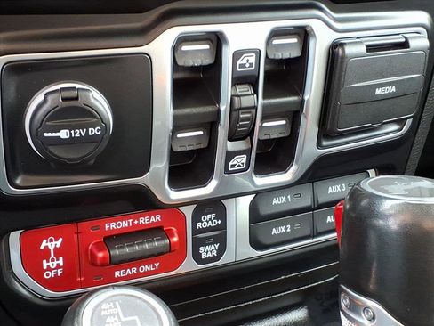 Used 2023 Jeep Wrangler Unlimited Rubicon 392 image 26