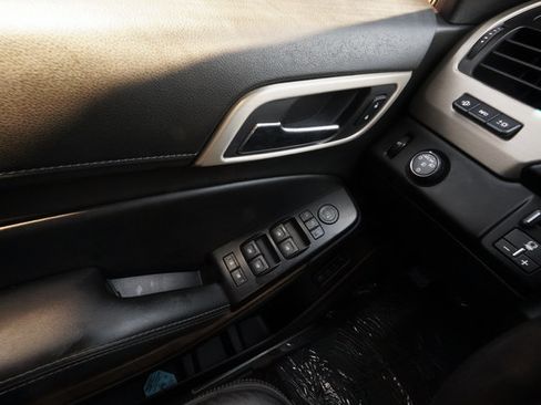 Used 2018 GMC Yukon Denali RWD image 26