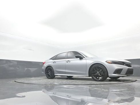 Used 2024 Honda Civic Sport image 27