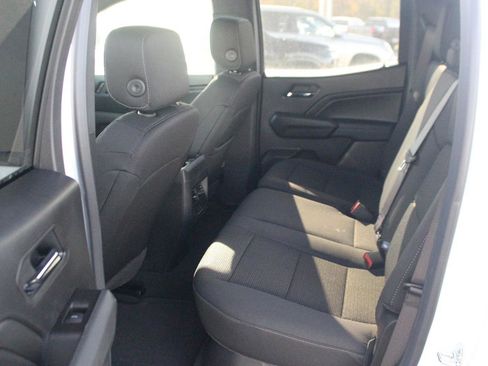 New 2025 GMC Canyon Elevation w/ Convenience Package image 10