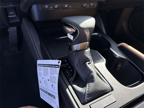 New 2025 Lexus ES 350 w/ Premium Package image 20