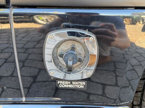 Used 2020 Mercedes-Benz Sprinter 2500 image 16