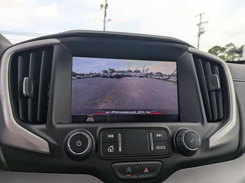 Used 2023 GMC Terrain SLE w/ Driver Convenience Package FWD image 22