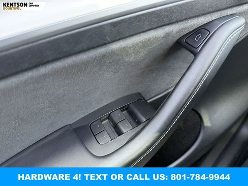 Used 2023 Tesla Model Y Long Range AWD/4WD image 19