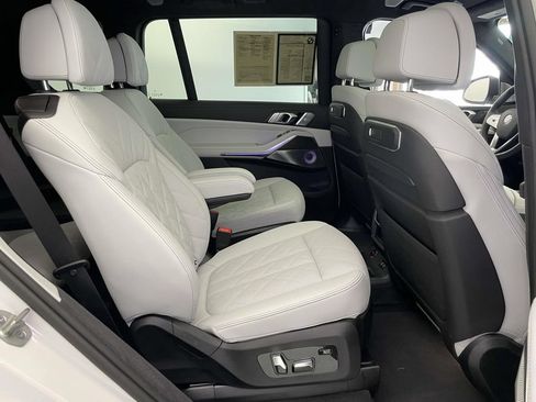 Used 2026 BMW X7 xDrive40i w/ Executive Package AWD/4WD image 21