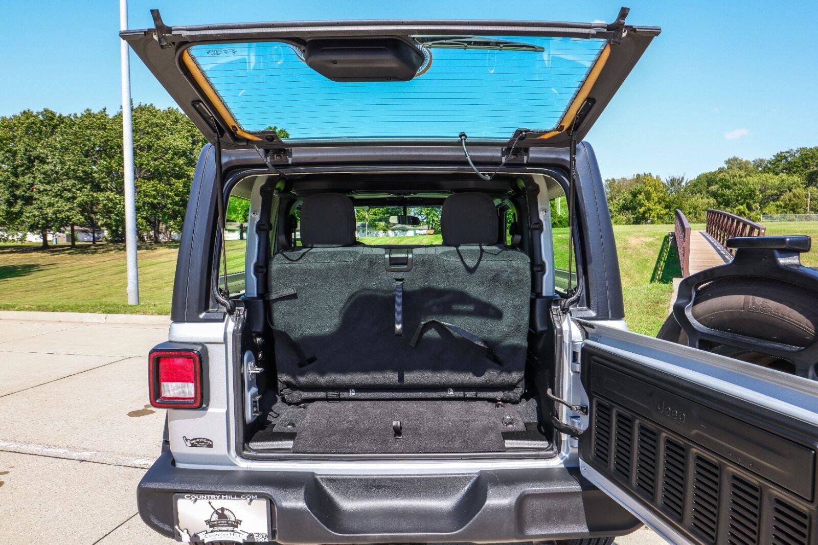 Used 2023 Jeep Wrangler Sport AWD/4WD image 20
