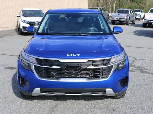 Used 2024 Kia Seltos LX image 11