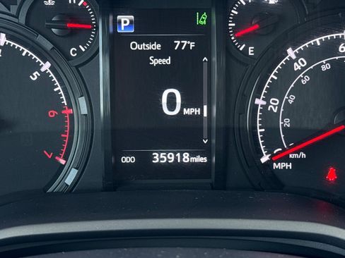 Used 2021 Toyota 4Runner SR5 Premium w/ Moonroof Package AWD/4WD image 24
