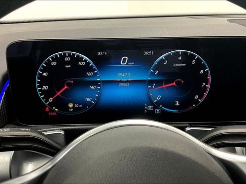 Used 2022 Mercedes-Benz GLB 250 image 26