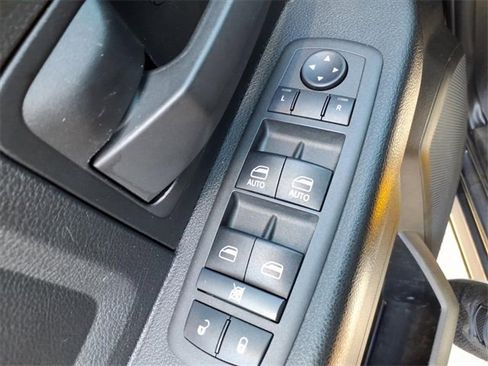 Used 2022 RAM 3500 Tradesman image 19