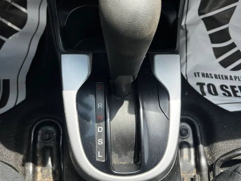 Used 2017 Honda Fit LX image 19