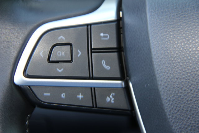 Used 2022 Toyota Highlander XLE AWD/4WD image 23
