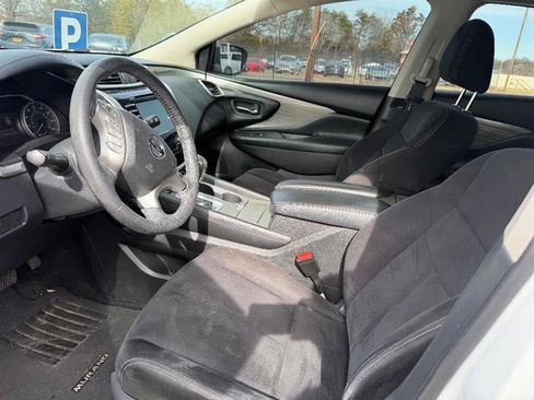 Used 2017 Nissan Murano SV image 6