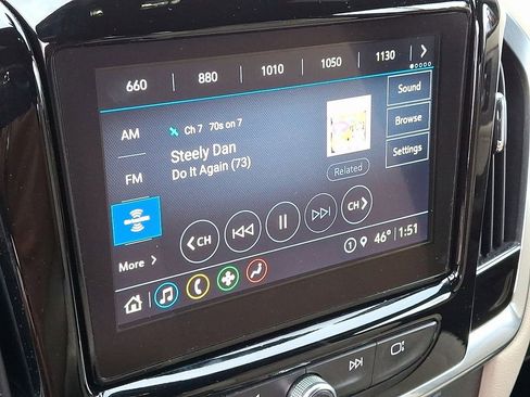 Used 2024 Chevrolet Traverse LT image 17