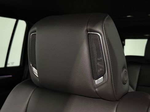 New 2025 Cadillac Escalade ESV Luxury image 24