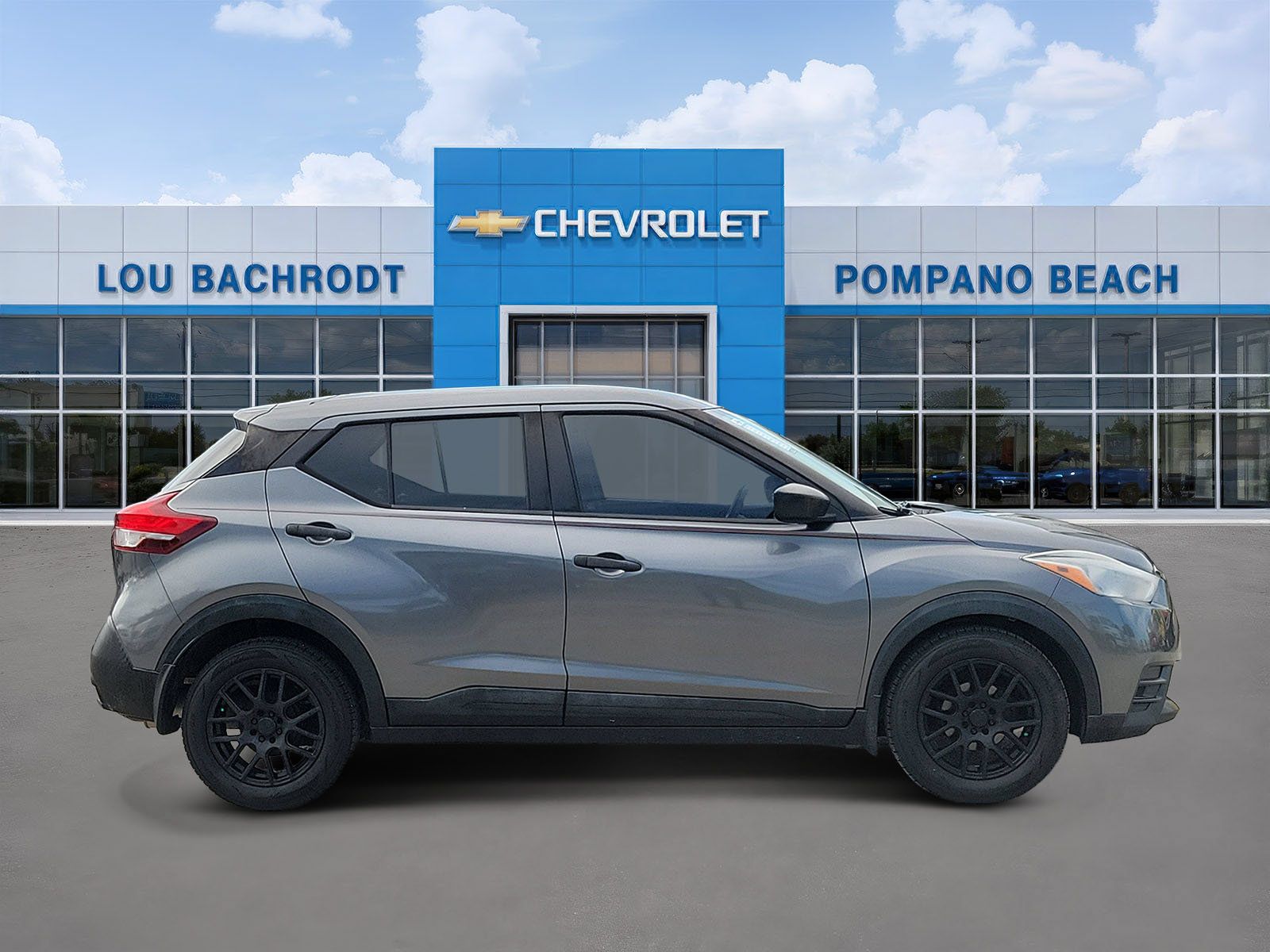 Used 2020 Nissan Kicks S FWD image 2