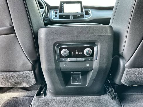 Certified 2024 Chevrolet Tahoe Z71 w/ Luxury Package image 22